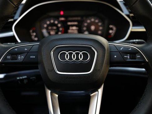 Certified 2025 Audi Q3 2.0T Premium w/ Convenience Package image 32