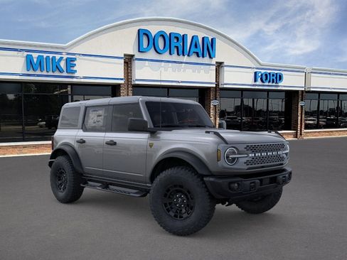 New 2026 Ford Bronco Badlands image 7