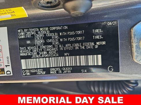 Used 2021 Toyota 4Runner SR5 Premium w/ Moonroof Package AWD/4WD image 41