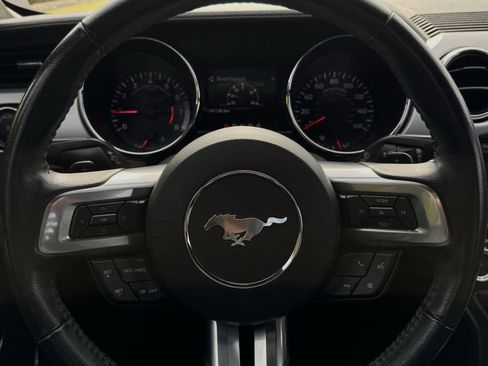 Used 2015 Ford Mustang Premium image 28