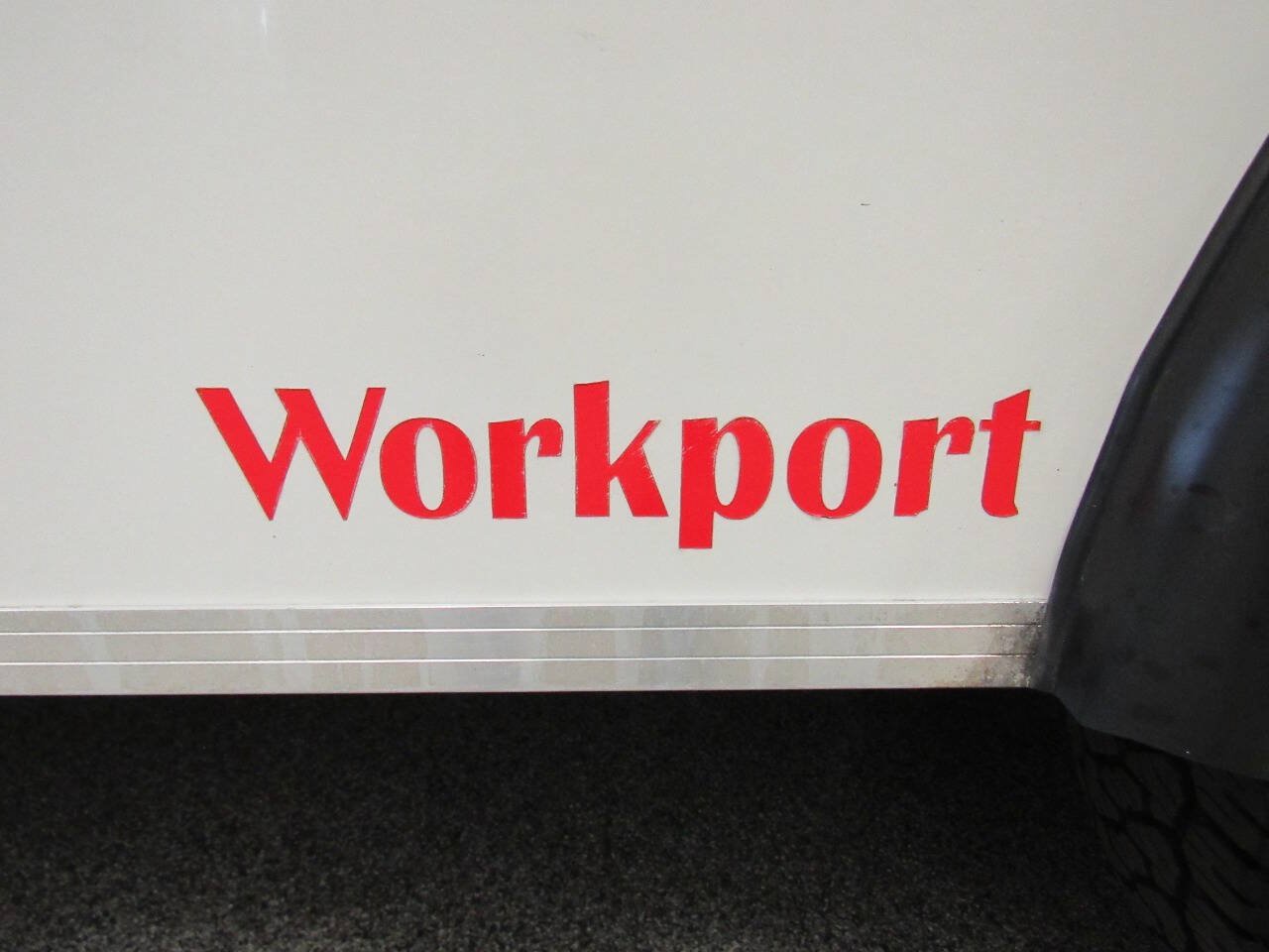 Used 2020 Chevrolet Express 3500 w/ Power Convenience Package RWD image 32