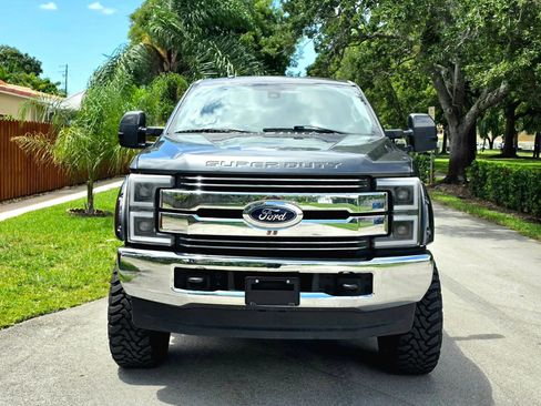 Used 2017 Ford F350 Lariat w/ Lariat Ultimate Package AWD/4WD image 2