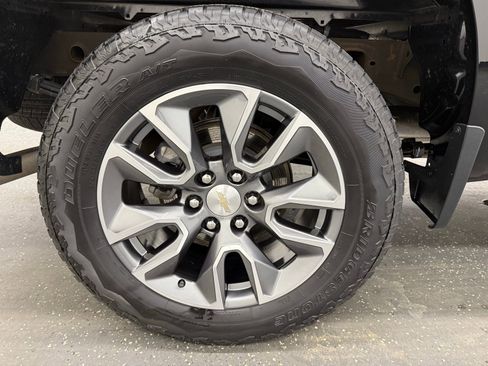 Used 2024 Chevrolet Silverado 1500 LT AWD/4WD image 20