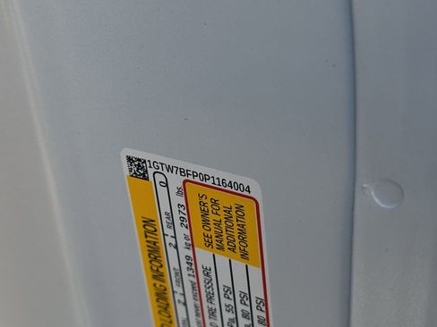 Used 2023 GMC Savana 2500 Extended w/ Driver Convenience Package RWD image 27