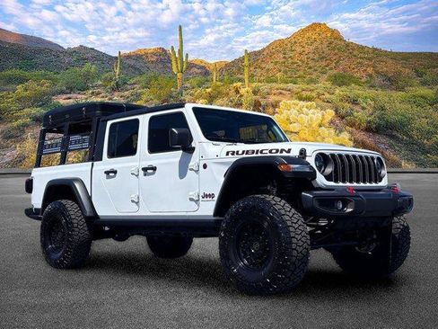 Used 2025 Jeep Gladiator Rubicon w/ Safety Group AWD/4WD image 2