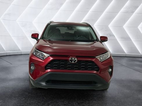 Used 2021 Toyota RAV4 XLE w/ Carpet Mat Package (TMS) FWD image 2