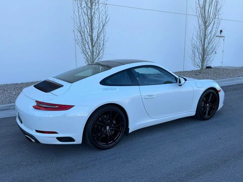 Used 2019 Porsche 911 Carrera image 11