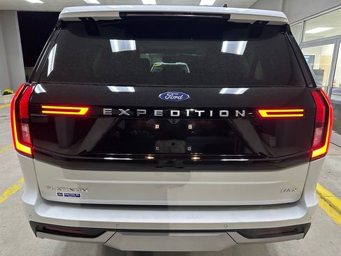 New 2025 Ford Expedition Max Platinum w/ Platinum Ultimate Package image 12