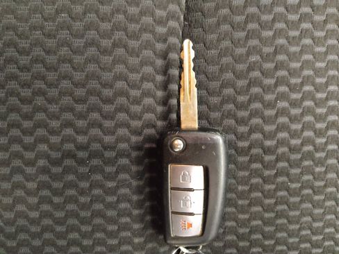 Used 2020 Nissan Rogue Sport S FWD image 32