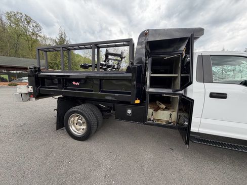 Used 2021 Ford F550 4x4 Regular Cab Super Duty image 11