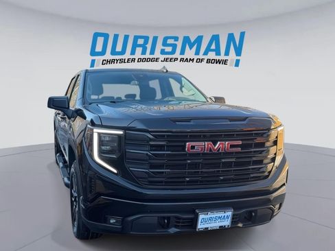 Used 2024 GMC Sierra 1500 Elevation image 1