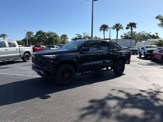 New 2026 Chevrolet Colorado Z71 w/ Midnight Edition AWD/4WD video 2