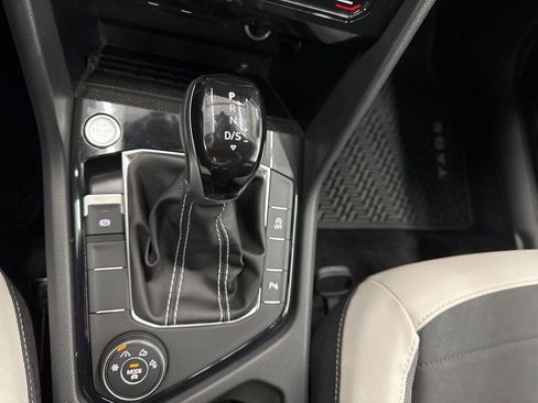 New 2026 Volkswagen Taos SE image 12