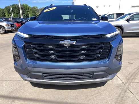 Certified 2025 Chevrolet Equinox LT w/ Safety and Technology Package FWD image 2
