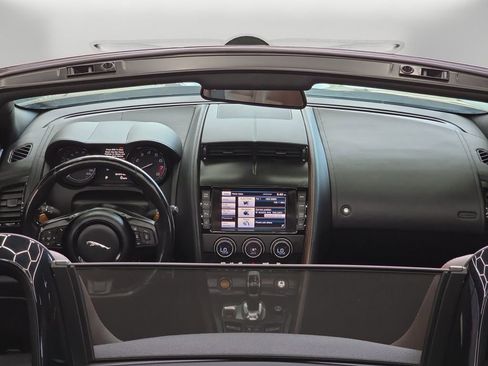 Used 2014 Jaguar F-TYPE S image 11