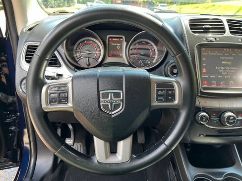 Used 2019 Dodge Journey Crossroad AWD/4WD image 12