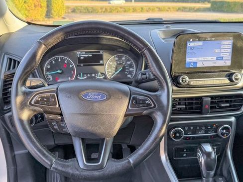 Used 2018 Ford EcoSport SE image 9