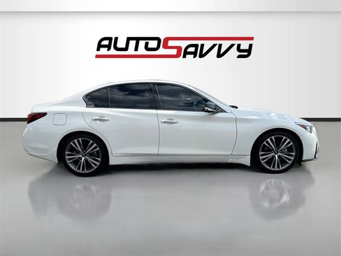 Used 2024 INFINITI Q50 Sensory image 8