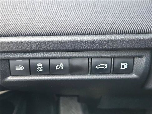 Used 2025 Toyota Camry LE FWD image 15
