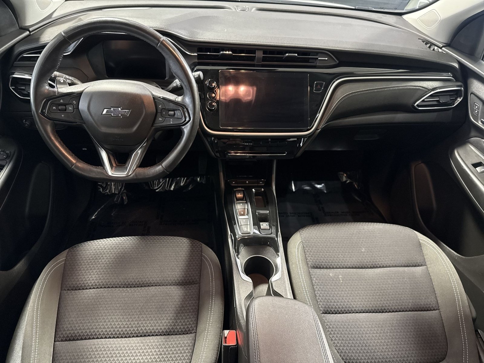 Used 2023 Chevrolet Bolt EUV LT w/ Comfort Package FWD image 24