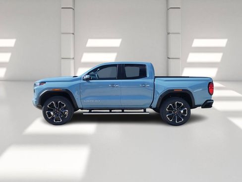 New 2026 GMC Canyon Denali image 4