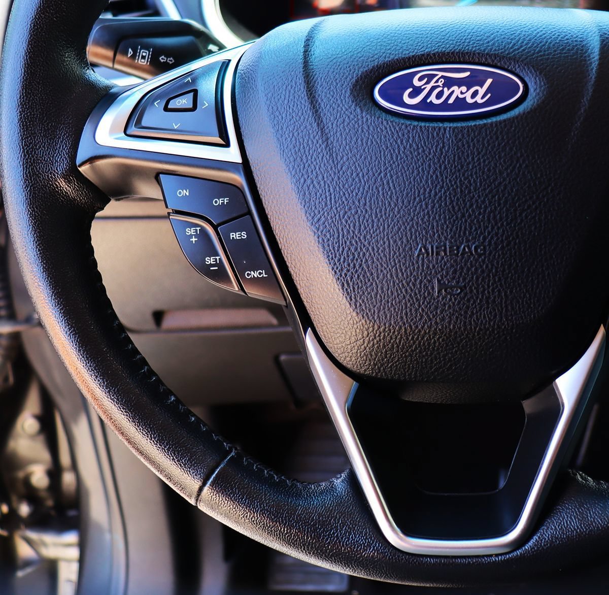 Used 2020 Ford Edge SEL FWD image 55