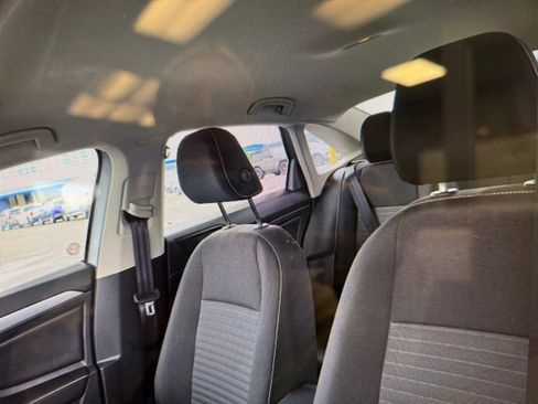 Used 2025 Volkswagen Jetta S image 10