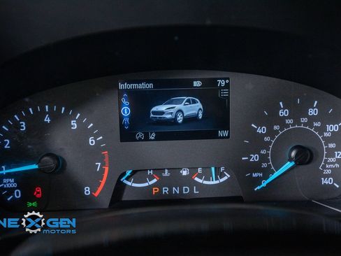 Used 2022 Ford Escape SE w/ SE Sport Appearance Package FWD image 16