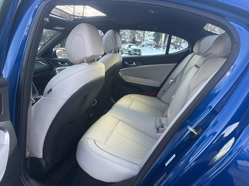 Used 2025 Genesis G70 2.5T w/ Sport Prestige Package image 25