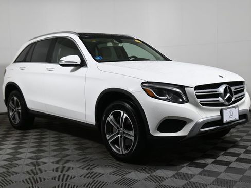 Used 2019 Mercedes-Benz GLC 300 4MATIC image 8