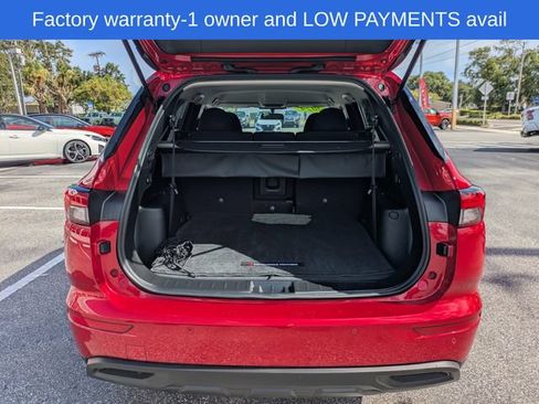 Used 2024 Mitsubishi Outlander ES FWD image 13