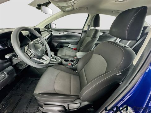 Certified 2023 Kia Forte LXS w/ LXS Technology Package FWD image 19