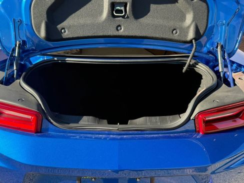 Used 2017 Chevrolet Camaro SS image 32