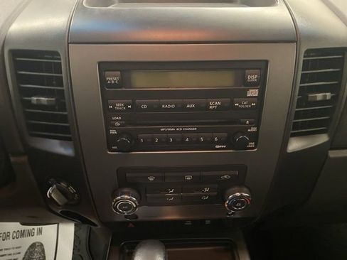 Used 2010 Nissan Titan SE w/ Heavy Metal Edition Pkg AWD/4WD image 35