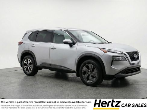 Used 2025 Nissan Rogue SV image 1