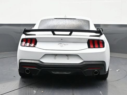 Used 2024 Ford Mustang Coupe RWD image 4