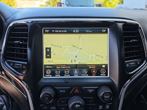 Used 2018 Jeep Grand Cherokee Trackhawk AWD/4WD image 15