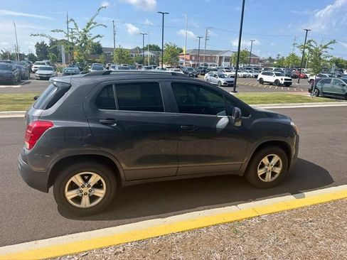 Used 2016 Chevrolet Trax LT AWD/4WD image 8