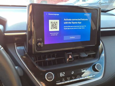 Used 2023 Toyota Corolla Cross LE image 11