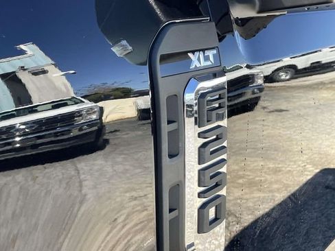 New 2026 Ford F250 XLT w/ FX4 Off-Road Package image 22