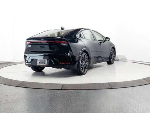 Used 2024 Toyota Prius XLE image 11