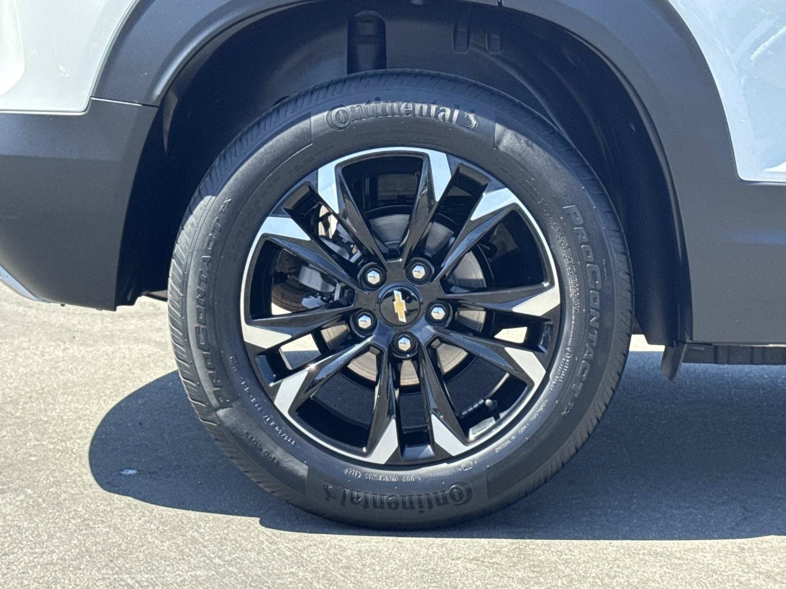 Used 2023 Chevrolet TrailBlazer LT w/ Convenience Package FWD image 34