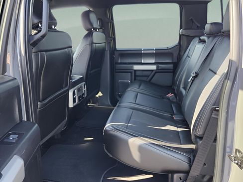 Used 2018 Ford F150 Lariat image 15