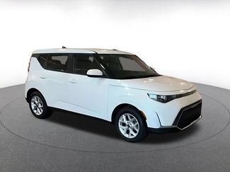 Used 2025 Kia Soul LX w/ LX Technology Package FWD video 2