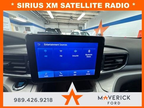 Used 2023 Ford Explorer XLT w/ Equipment Group 202A AWD/4WD image 9