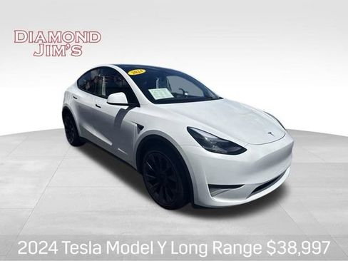 Used 2024 Tesla Model Y Long Range AWD/4WD image 1