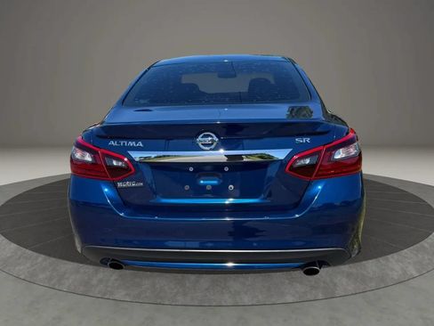 Used 2018 Nissan Altima 2.5 SR FWD image 8
