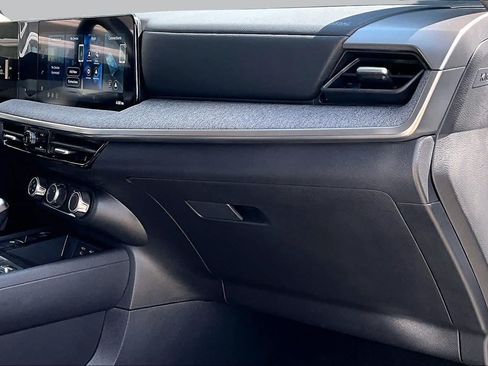 Certified 2026 Nissan Kicks S FWD image 18