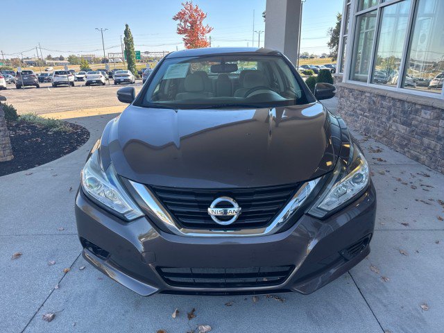 Used 2016 Nissan Altima 2.5 SV w/ Convenience Package FWD image 3