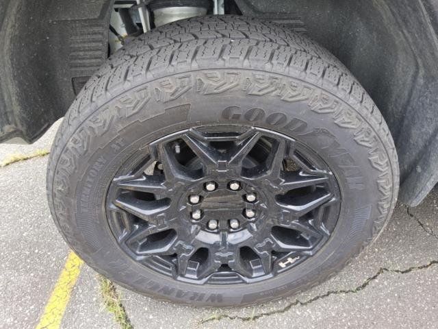 Used 2025 GMC Hummer EV 2X AWD/4WD image 8